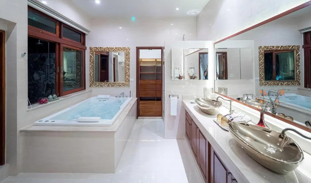 Modern Love Villa
