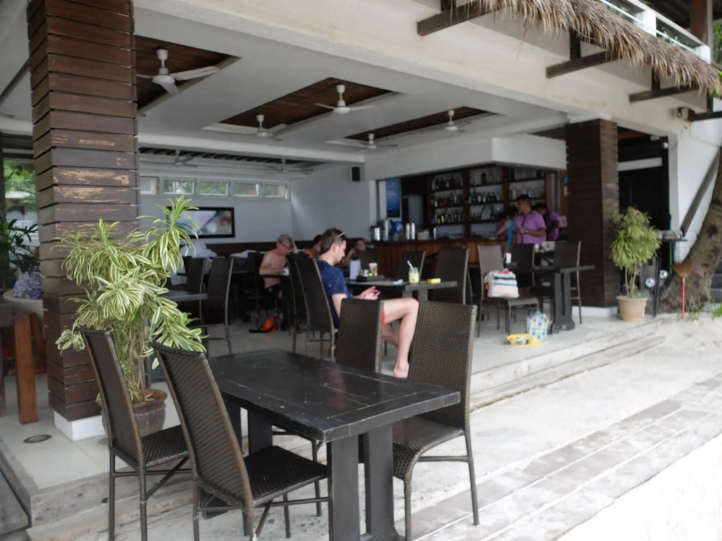 Jonys Beach Resort