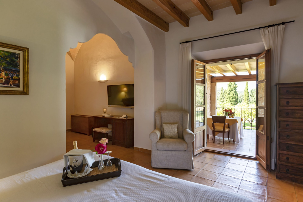 Finca Son Roig by Valentin