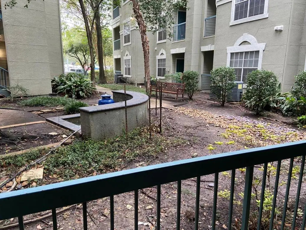 Resort Style Apt/Home in Houston Medical Centre
