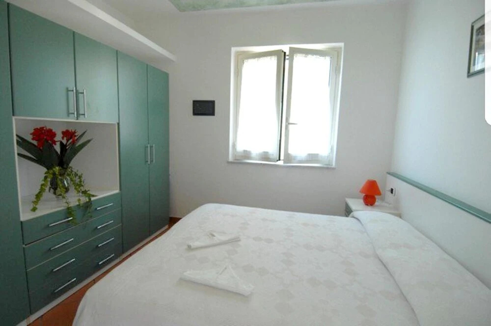 Apartment With 2 Bedrooms in Vibonati, With Wonderful sea View, Furnis