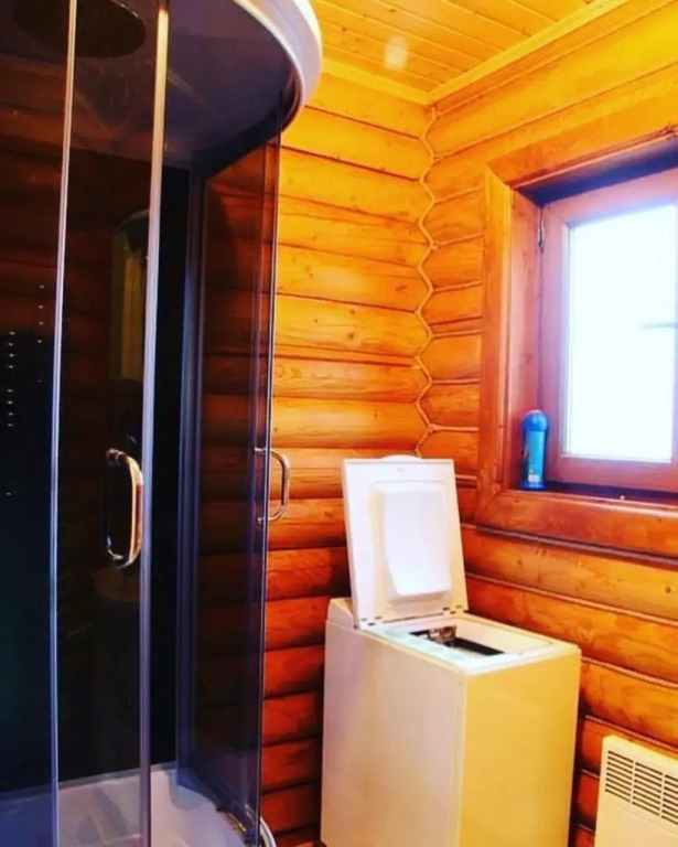 Wodden Cottage in Yasinya