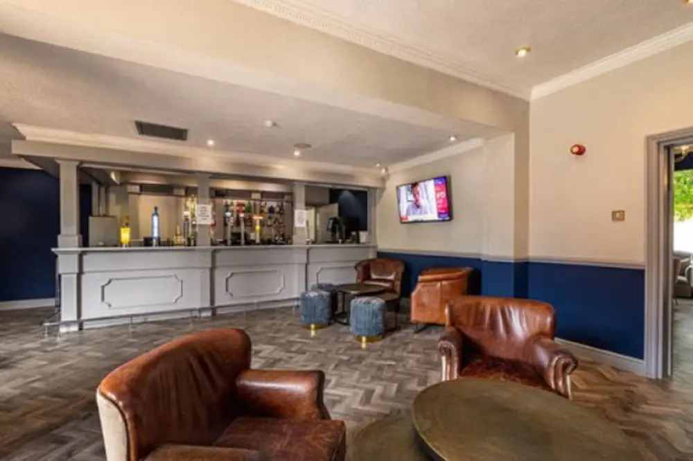 Parkmore Hotel & Leisure Club