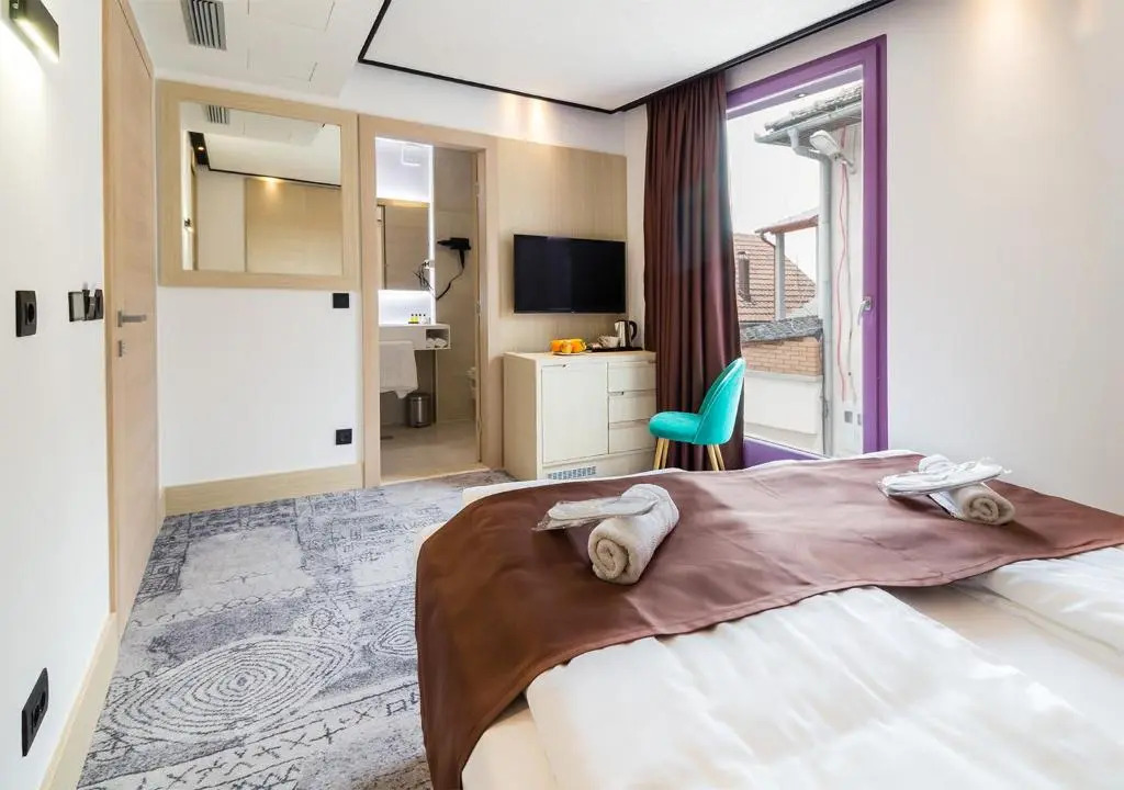 Hotel Boss