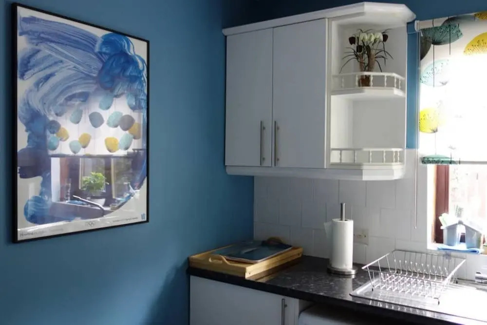 1 Bedroom Studio Flat With Free Parking Sleeps 2