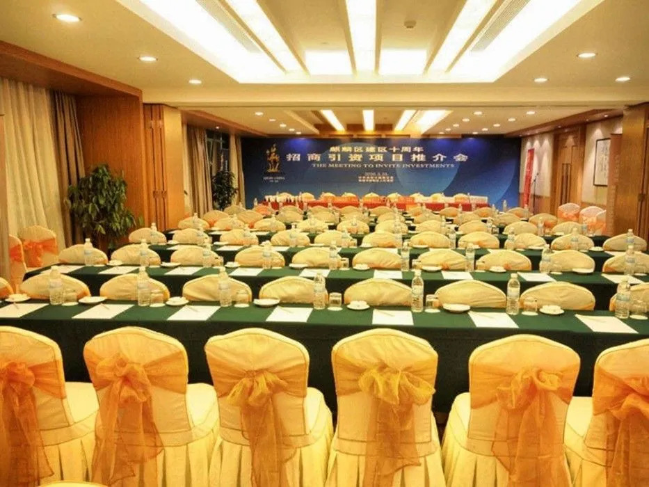 Qujing Guanfang Hotel