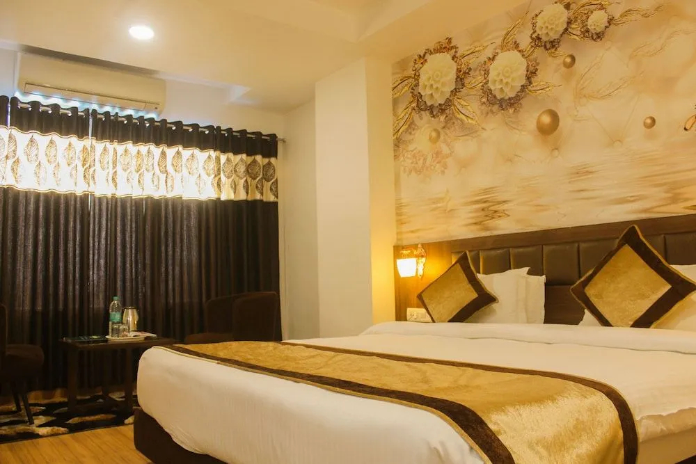 Solitaire Hotel and Resort