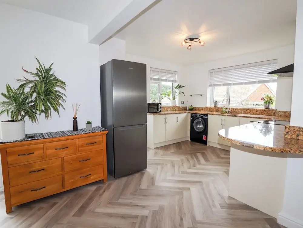 4 Bodnant Road