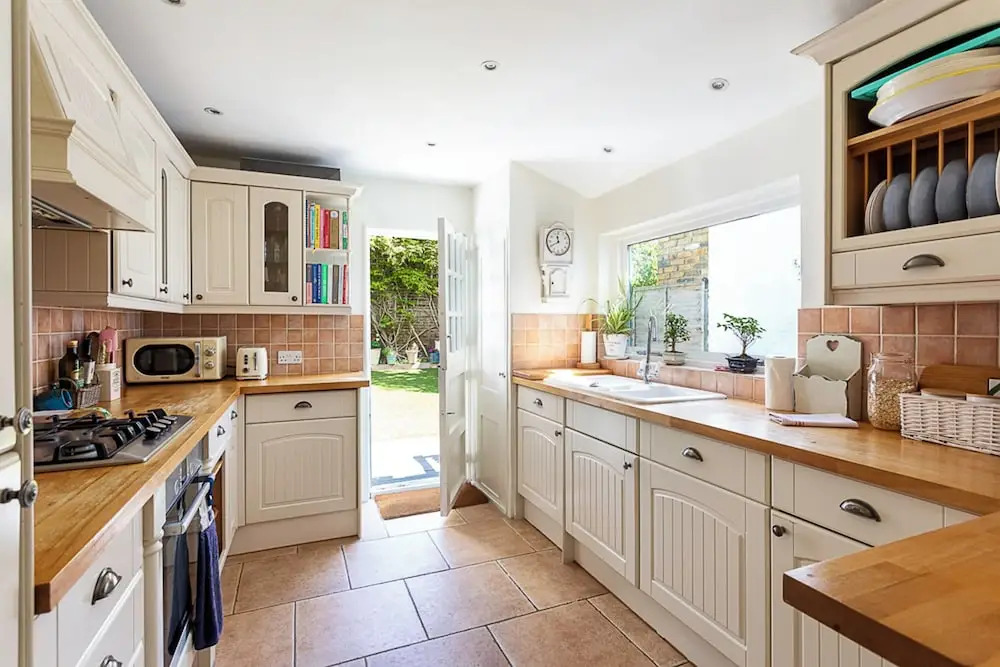 Charming Georgian Country-style Cottage