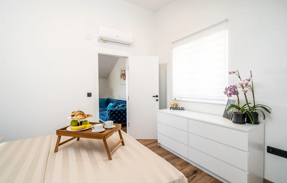 Luxurious Home In Trstenik