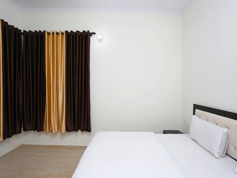 OYO 10853 Home 2BHK Bhimtal lake