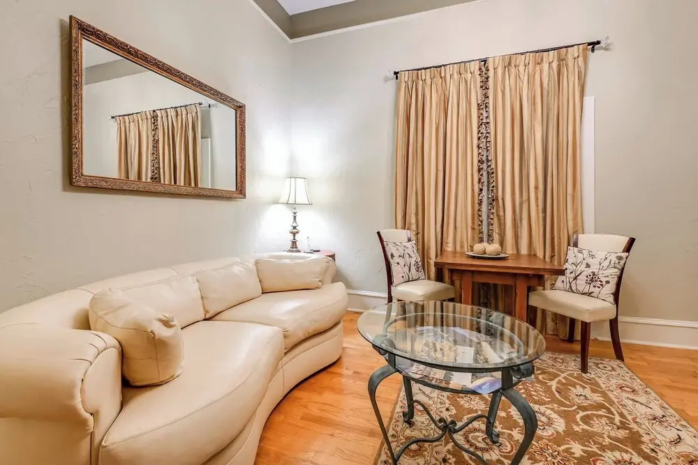 Dtwn Decatur Apt: Walk to Restaurants & Shops