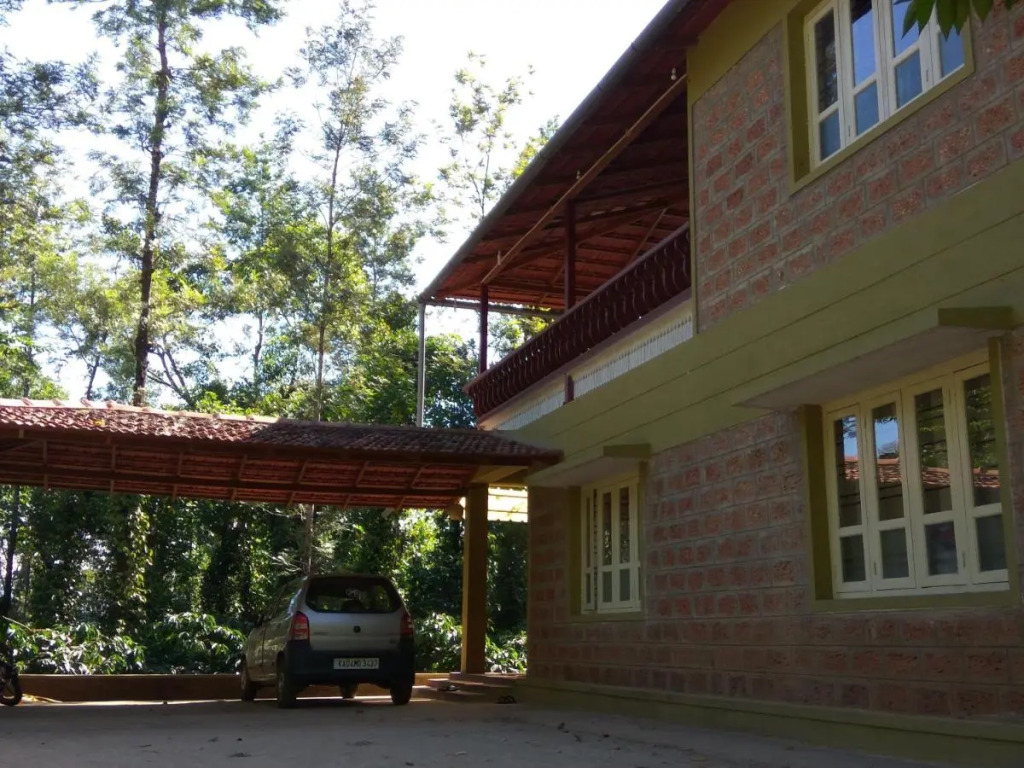 Heights Farm Stay - Nature Stay Near Madikeri