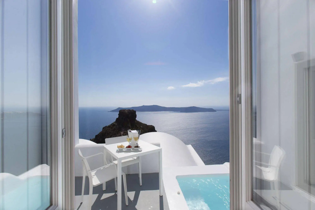 Grace Hotel, Auberge Collection