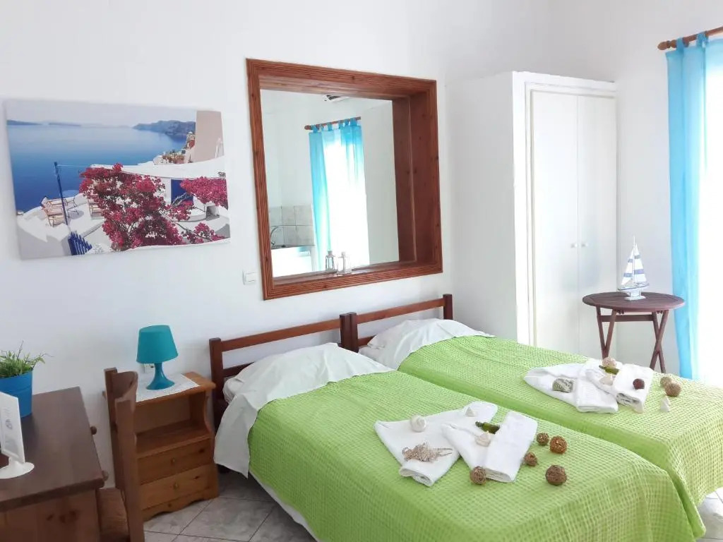 Paros Rooms Dora