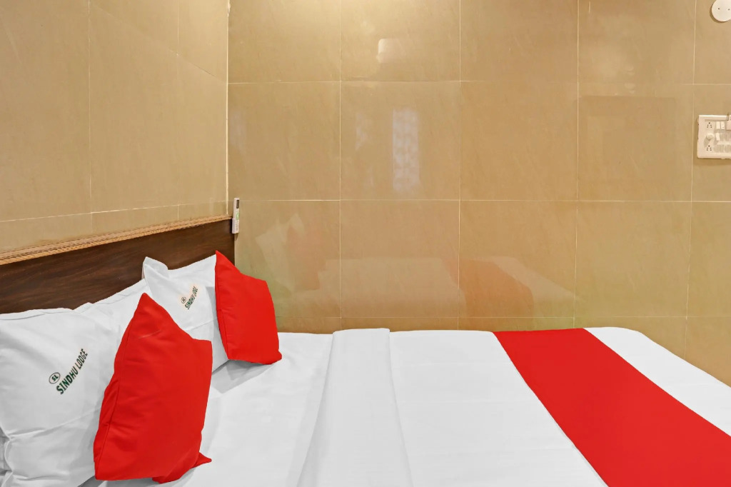 Sindhu Lodge by OYO Rooms