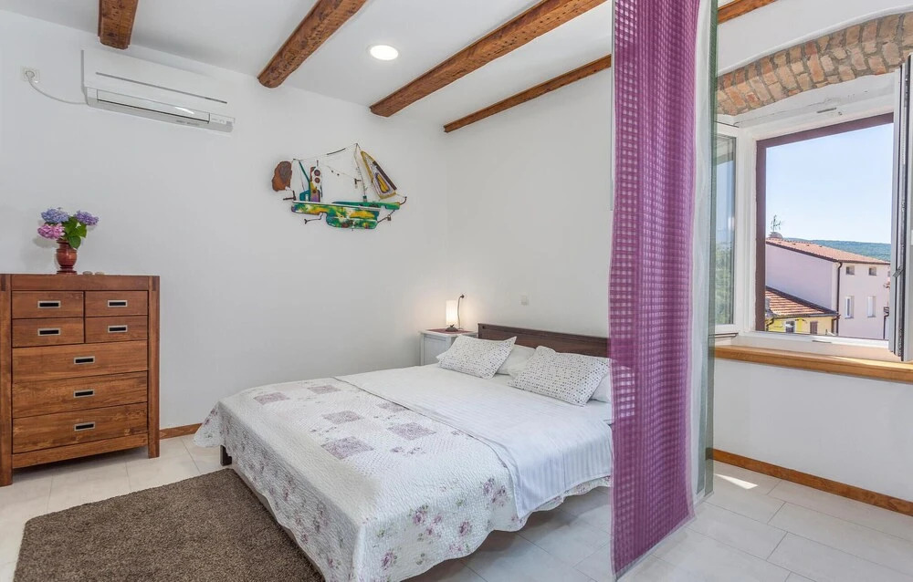 Nice Apartment in Punat With Wifi