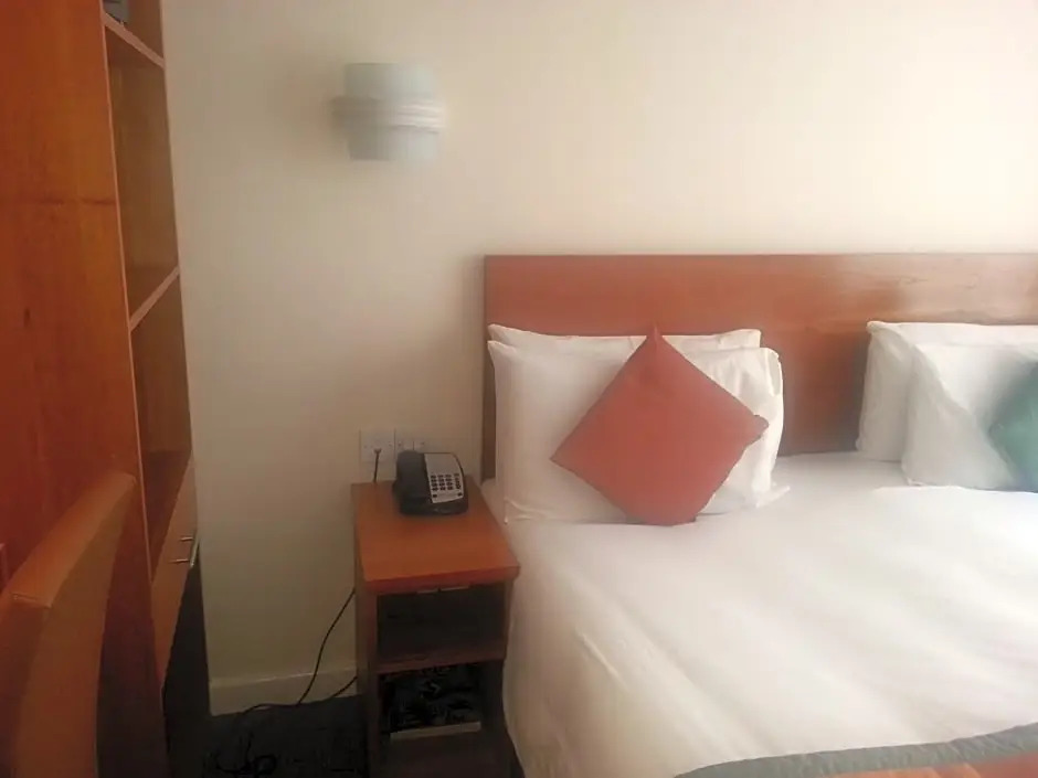 Sefton Express Hotel