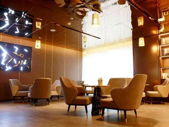 Homeinn Plus Hotel (Xuzhou Xinyi High-Speed Railway Station)