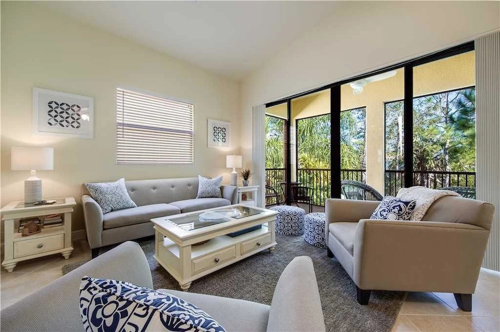 Serrano 201 - Two Bedroom Home