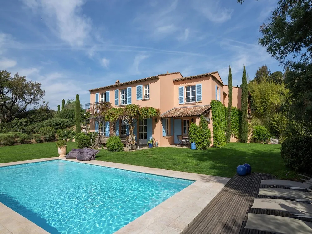 Luxury Villa With Private Pool on the Golfclub of Gassin, 2 km From the Sea