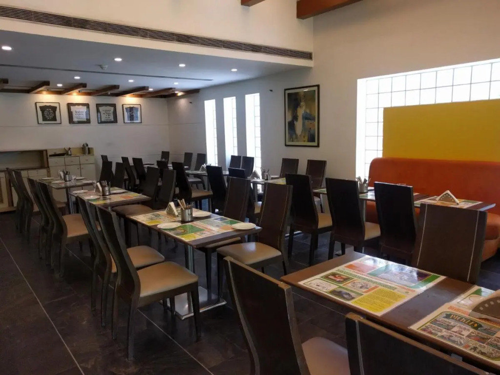 Lemon Tree Hotel, Udyog Vihar, Gurugram