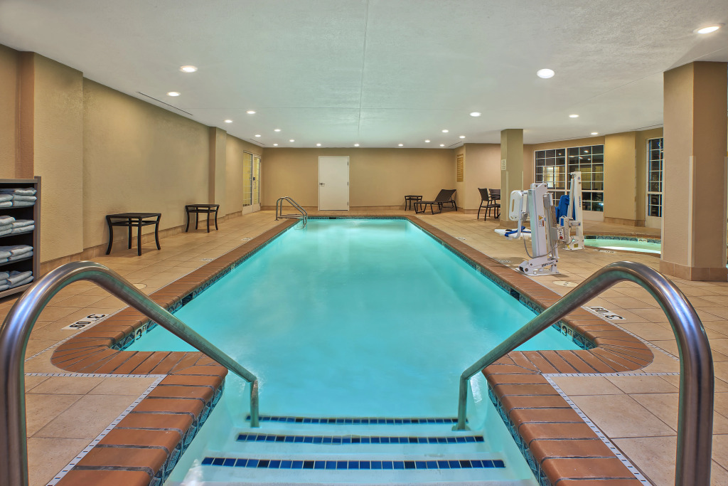 Candlewood Suites Indianapolis Northeast by IHG