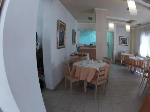 Hotel Orestion - Bike and motorcycle friendly hotel