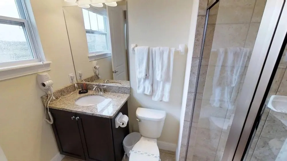 ACO PREMIUM - 6Bd pool and spa (1734)