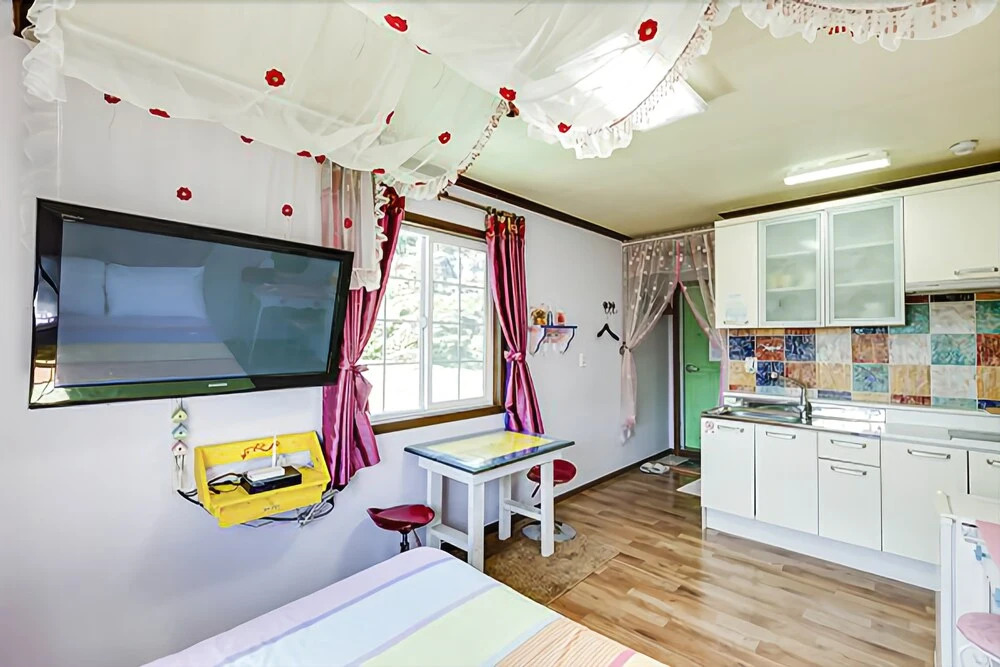 Gangneung Hummingblue Pension