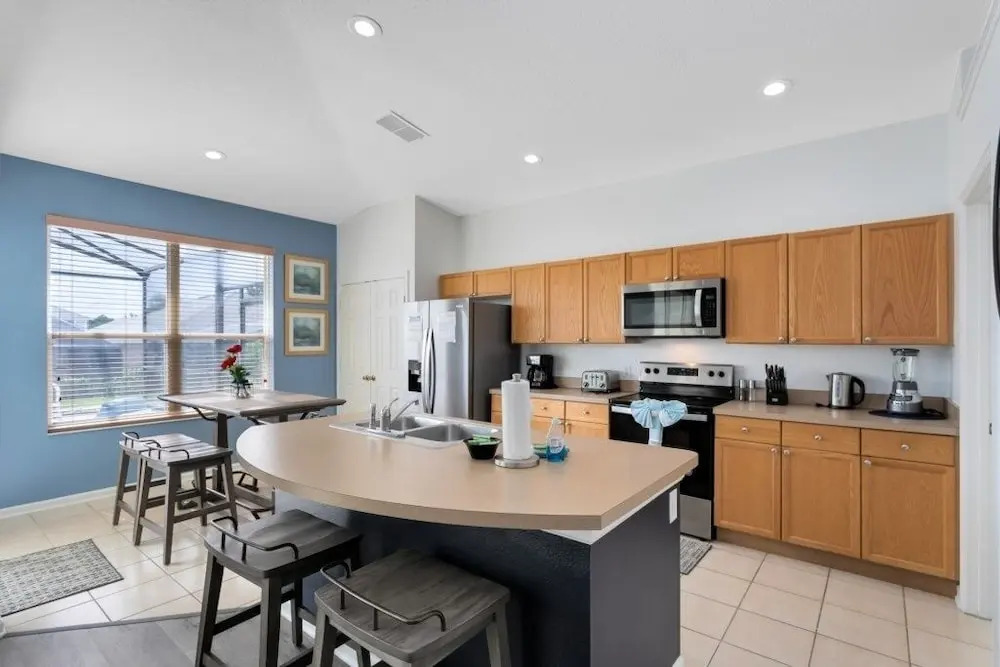 Immaculate 4 Bedrooms 3 Bathroom In Windsor Palms Villa by RedAwning