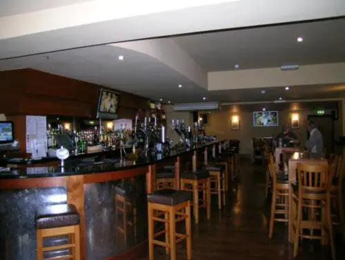 The oaklands hotel