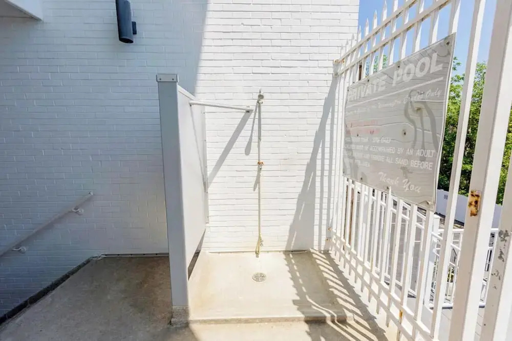 Wilmington Avenue 50 #102