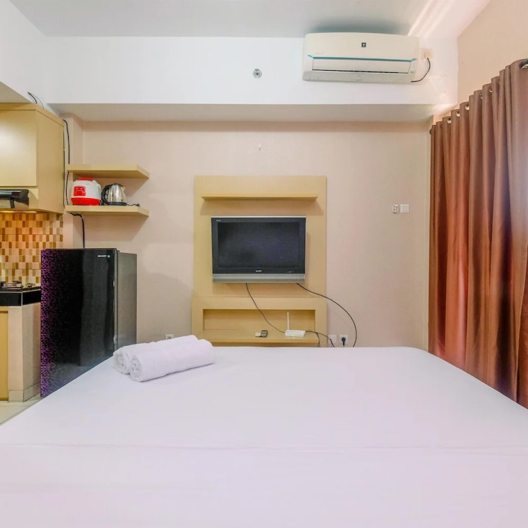 Strategic and Good Studio Margonda Residence 5 Apartment