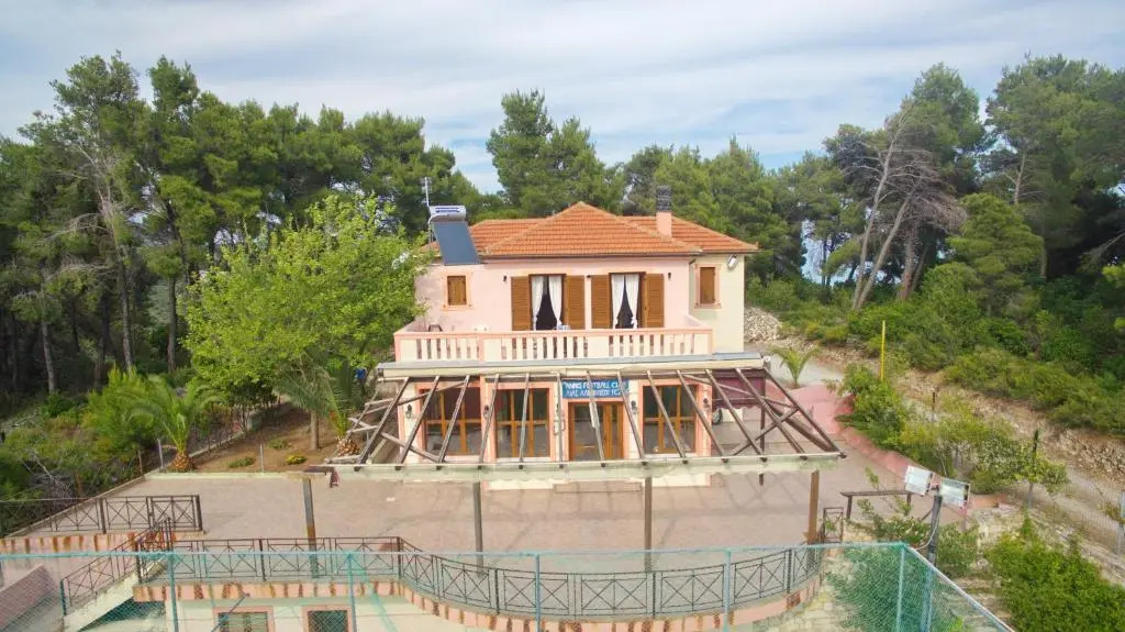 The Pine Tree House