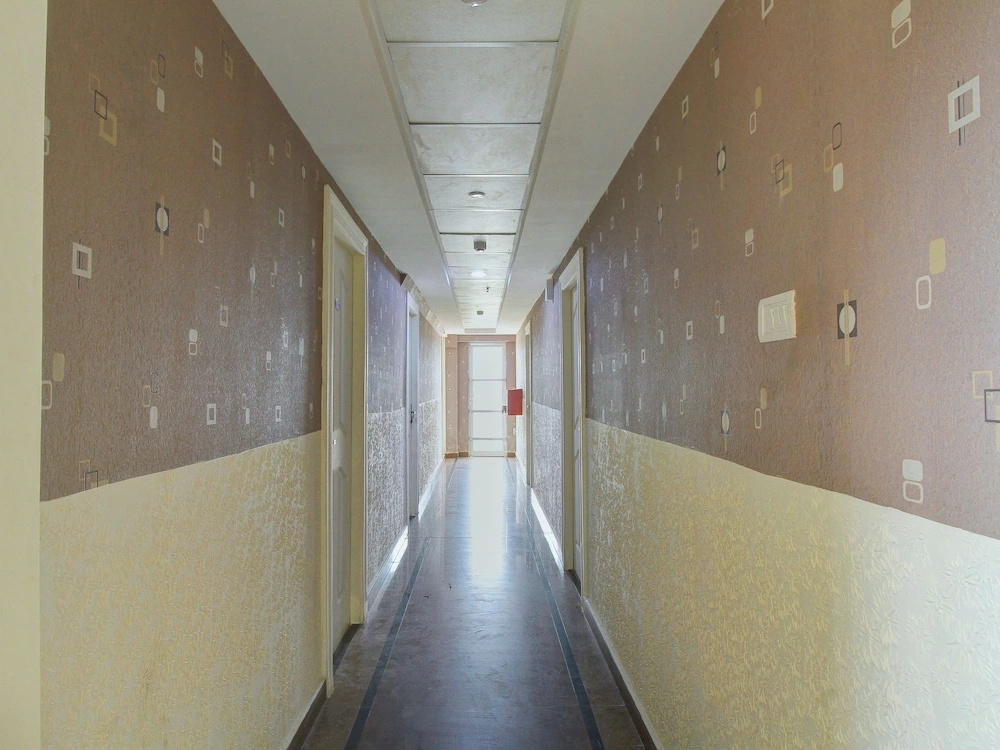 OYO 12941 Hotel Forest Transit