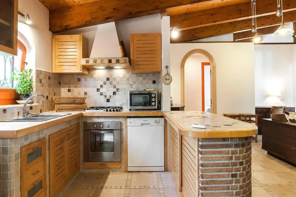 Villa LA CESA & Villino LA CASETTA Holiday Houses CON JACUZZI