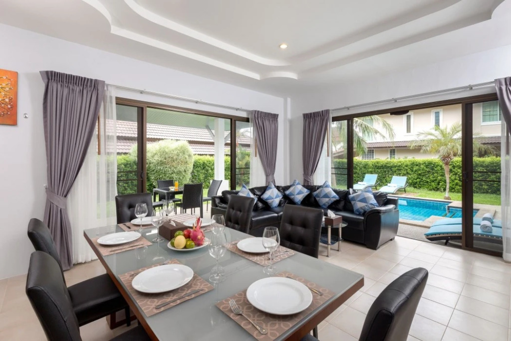 Karon Beach Pool Villa 2