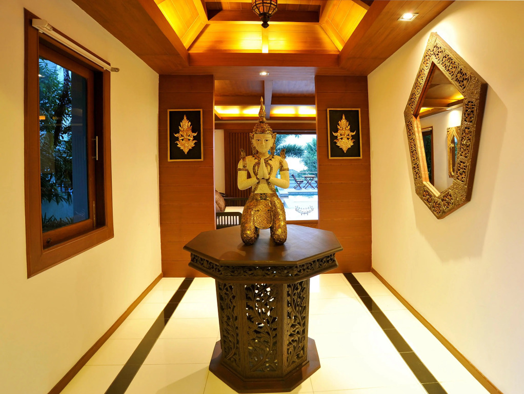 Thai Villa Melitta Bangrak Bohput, Beach, Pool, SeaViews, 6-enSuite, Full Villa, Luxury, AAA Location Koh Samui