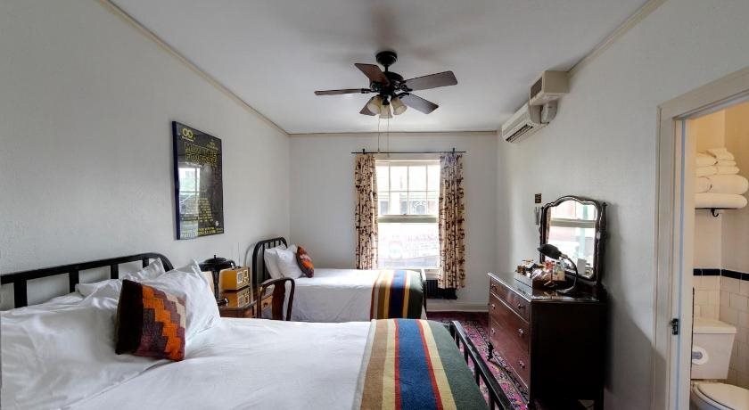 Hotel Congress