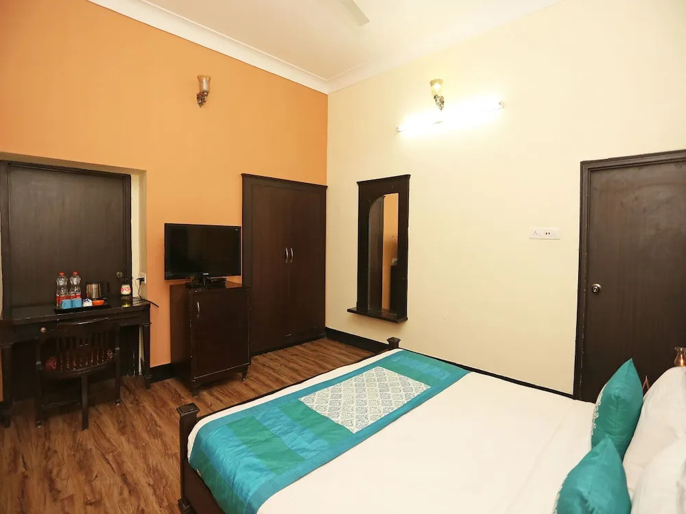 OYO 9666 Hotel The Fateh