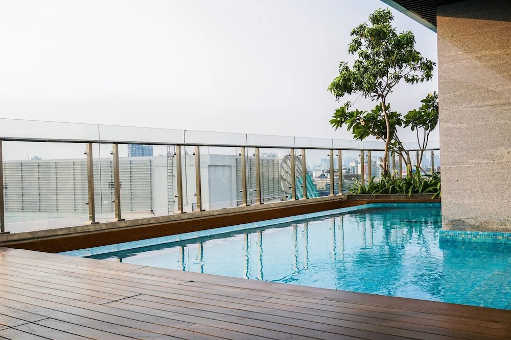 Cozy Stay @ Strategic Place 2BR Menteng Park Apartment