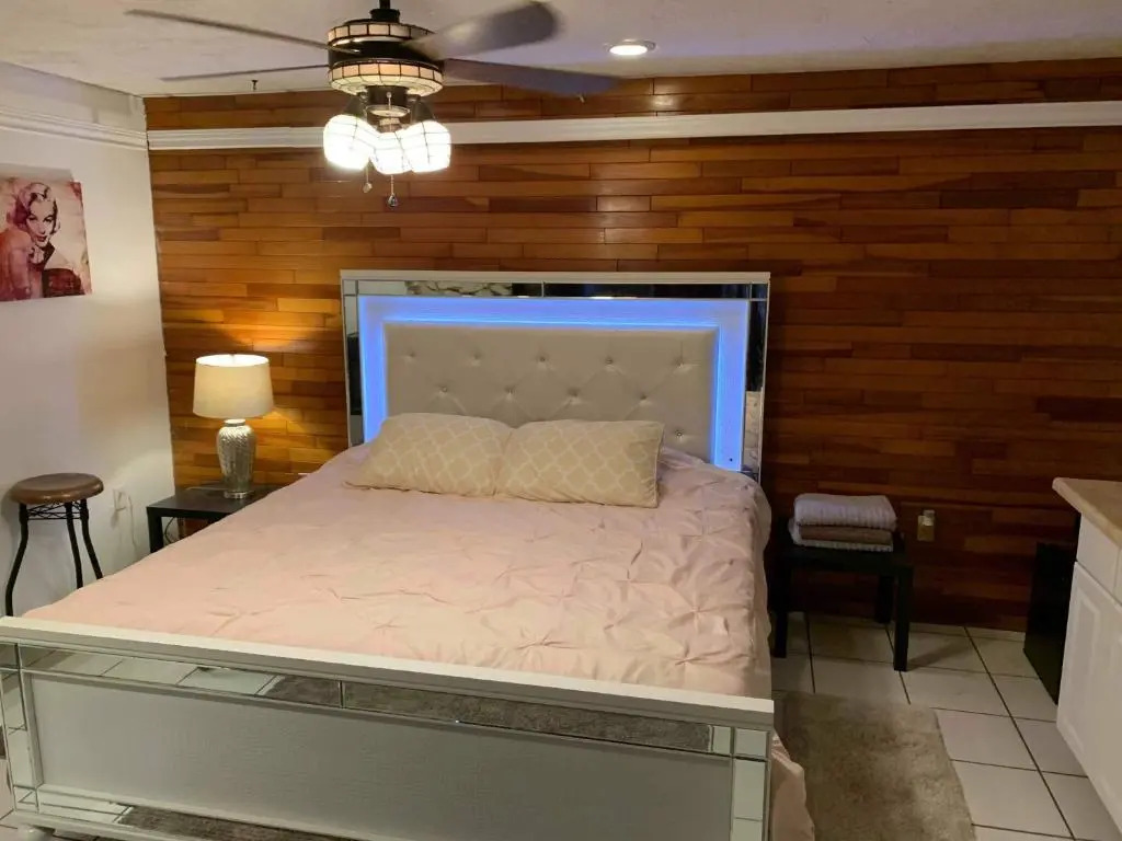 Deluxe studio & Pet friendly