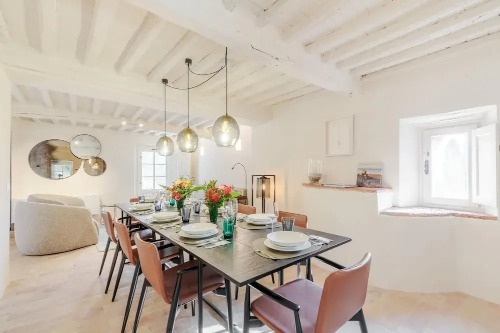 Tramonto Farmhouse Contemporary Tradition