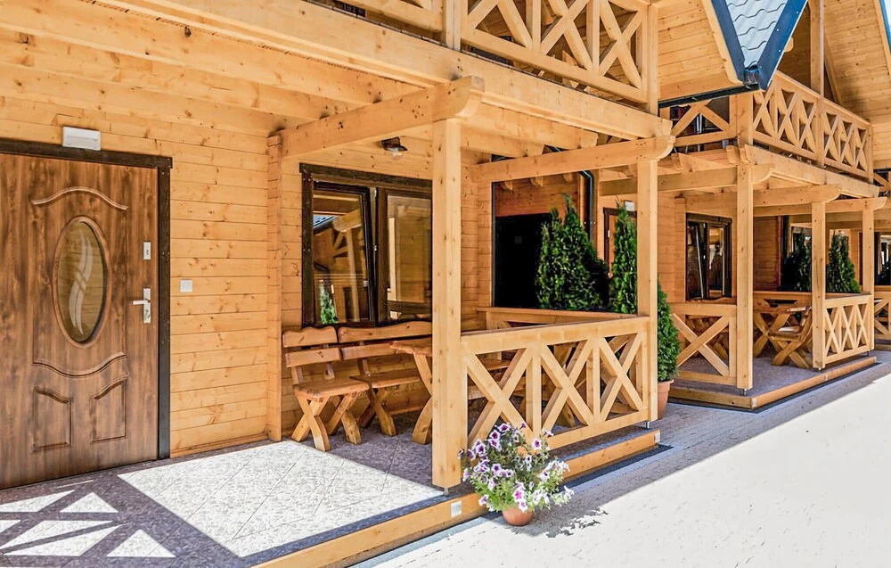 Beach Front Home In Pobierowo With Wifi