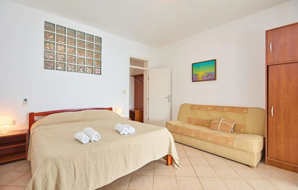 Beautiful Apartment in Saplunara With Wifi and 1 Bedrooms