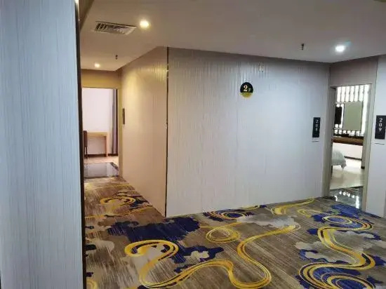 Tianlin Famous City Hotel
