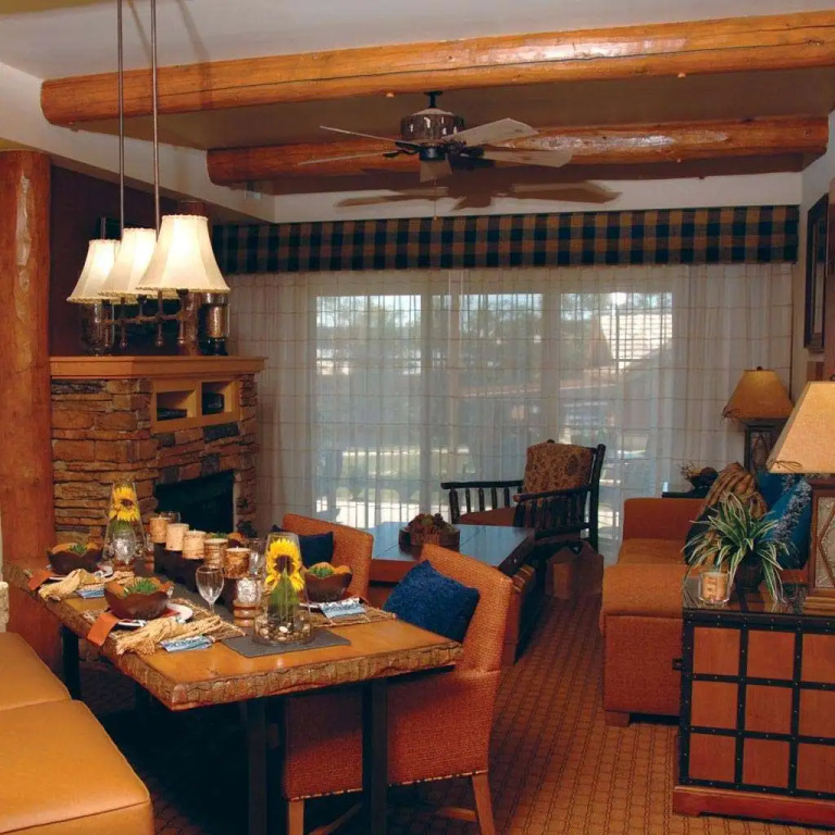 Branson Hillside Hotel