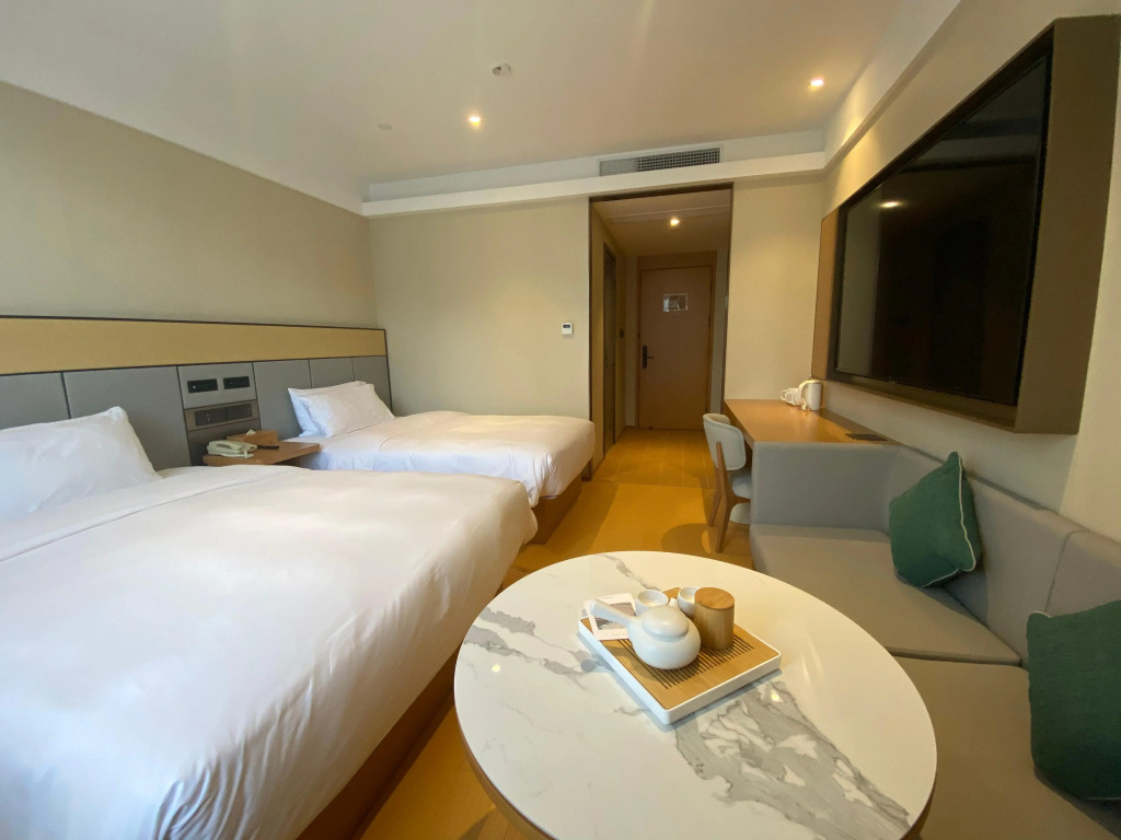 JI Hotel (Shanghai Jiangqiao National Exhibition Center Jiayi Road Subway Station)