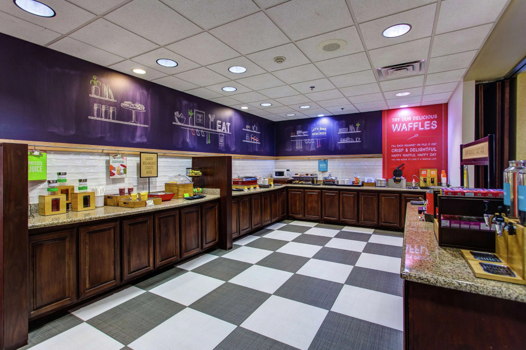 Hampton Inn Junction City